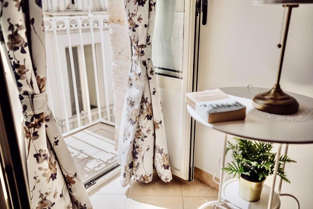 Torre Dalu' - A Due Passi Dalla Spiaggia Di Porta Vecchia, Con Terrazzo Privato E Netflix 莫诺波利 外观 照片