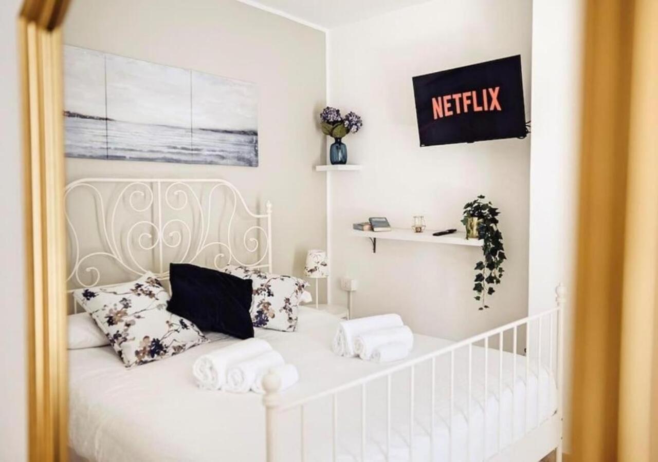 Torre Dalu' - A Due Passi Dalla Spiaggia Di Porta Vecchia, Con Terrazzo Privato E Netflix 莫诺波利 外观 照片
